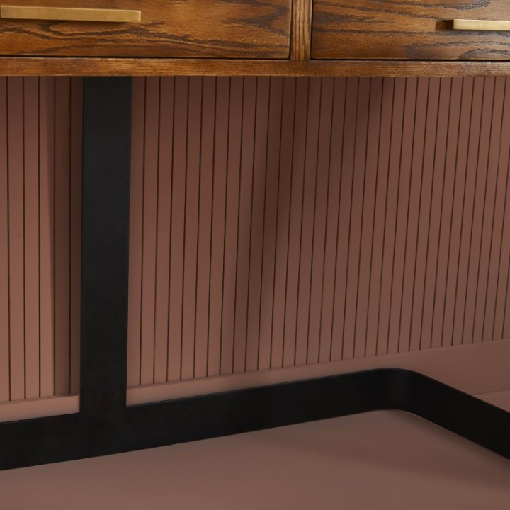 Scarlett metal desk