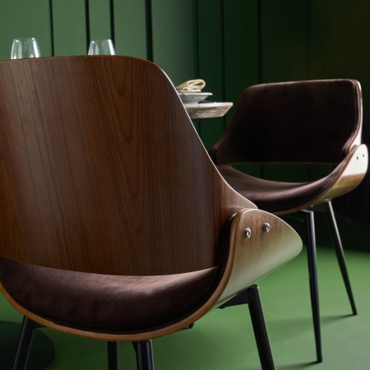 Mannix chair