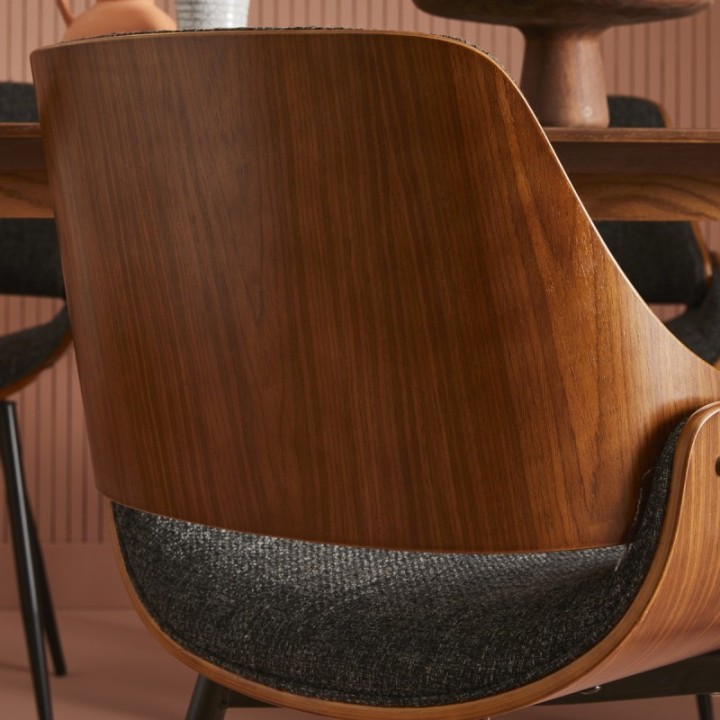 Mannix chair
