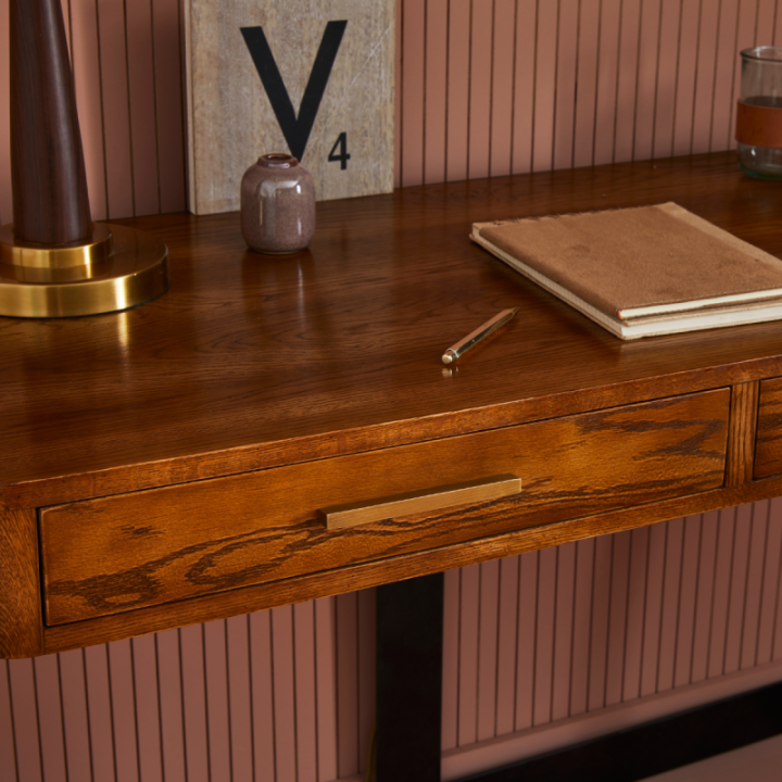 Scarlett metal desk