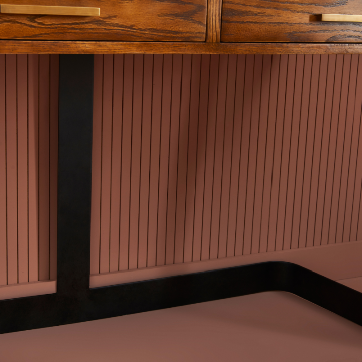 Scarlett metal desk