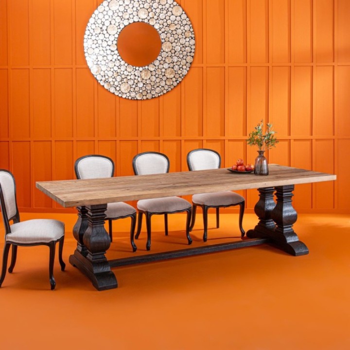 Table magistrale Pieds vieux bois