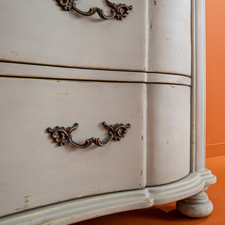 Commode en peuplier massif et pierre bleue LÉON
